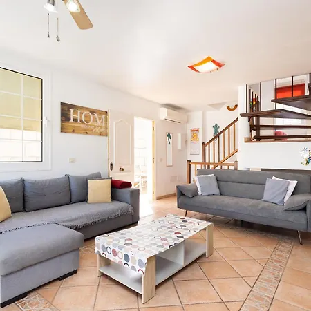 Carolina Villa *