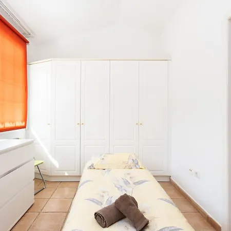 Carolina Villa *